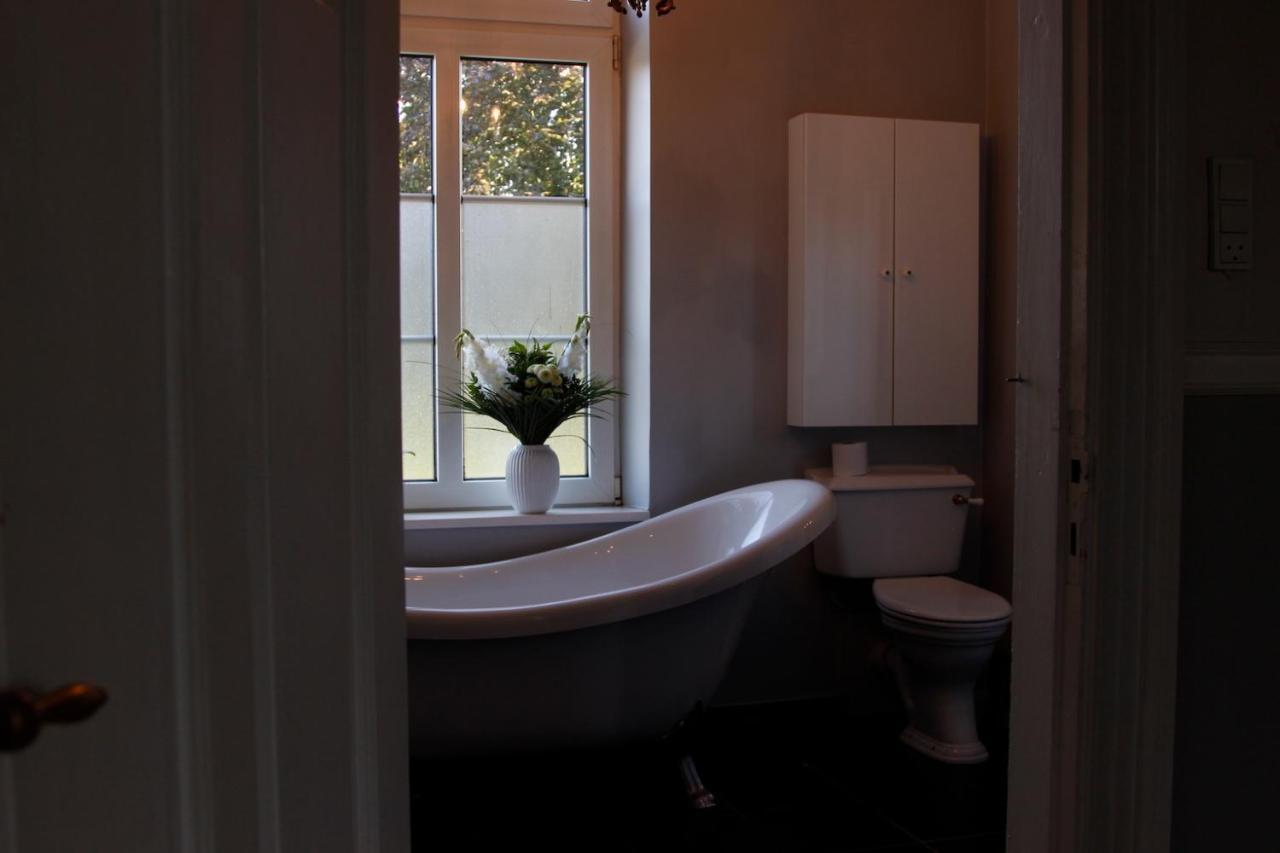 Bed and Breakfast Lindegaarden Kollund Крусо Экстерьер фото